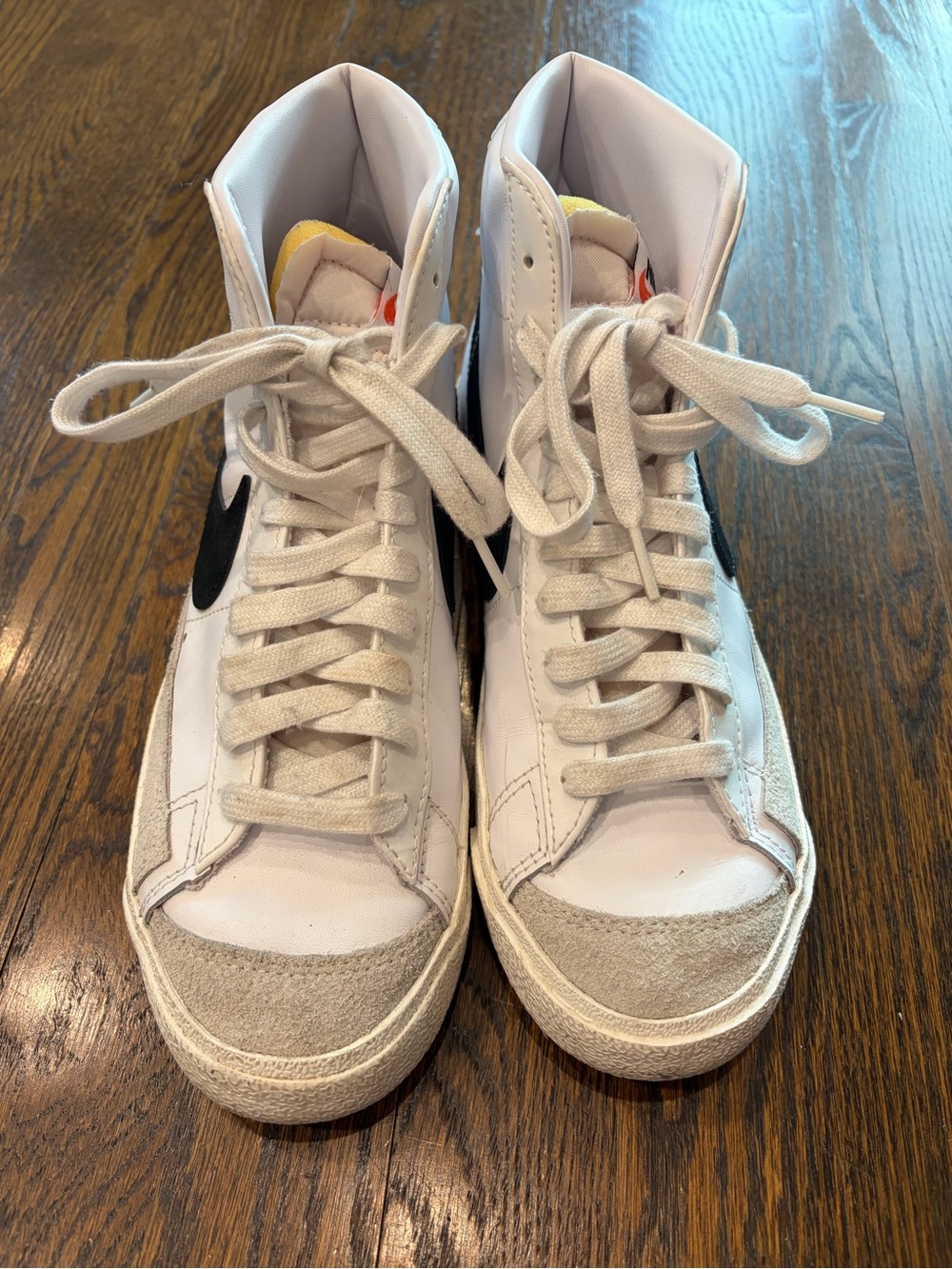 NIKE Blazer Mid ‘77 Vintage High Top White Leather Sneakers - Picture 4 of 9